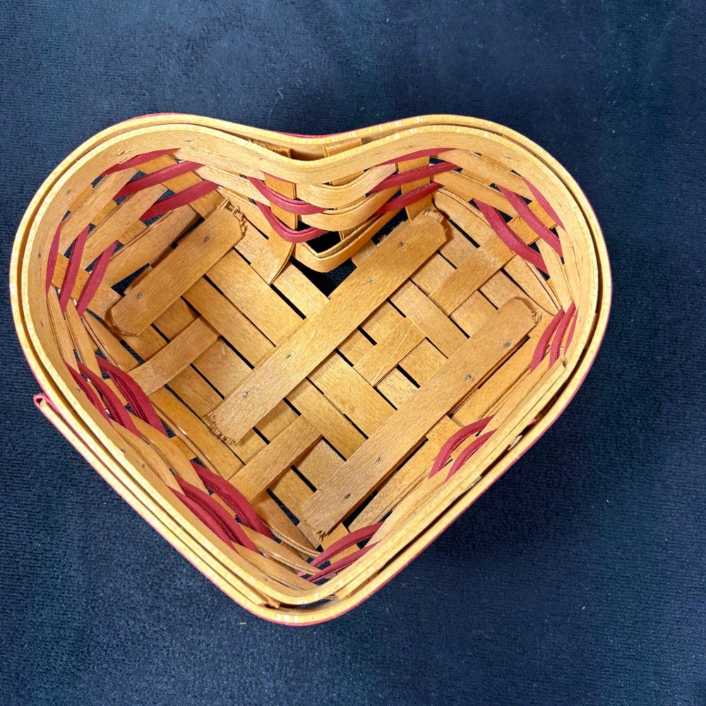 Longaberger 2000 Little Love Red Sweetheart Baskets‎ & Heart to Heart Stand Set - Picture 10 of 16